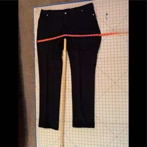 Woman’s size 2XL Nana Fashion dressy black stretch jeans pants. (P118)